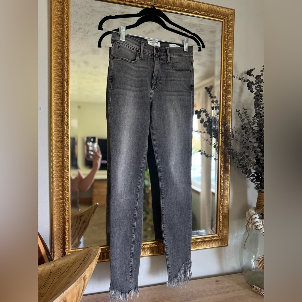 FRAME Grey Skinny Jeans High Rise Designer Denim Model Off Duty Chic Stretch Fit - Picture 5 of 12